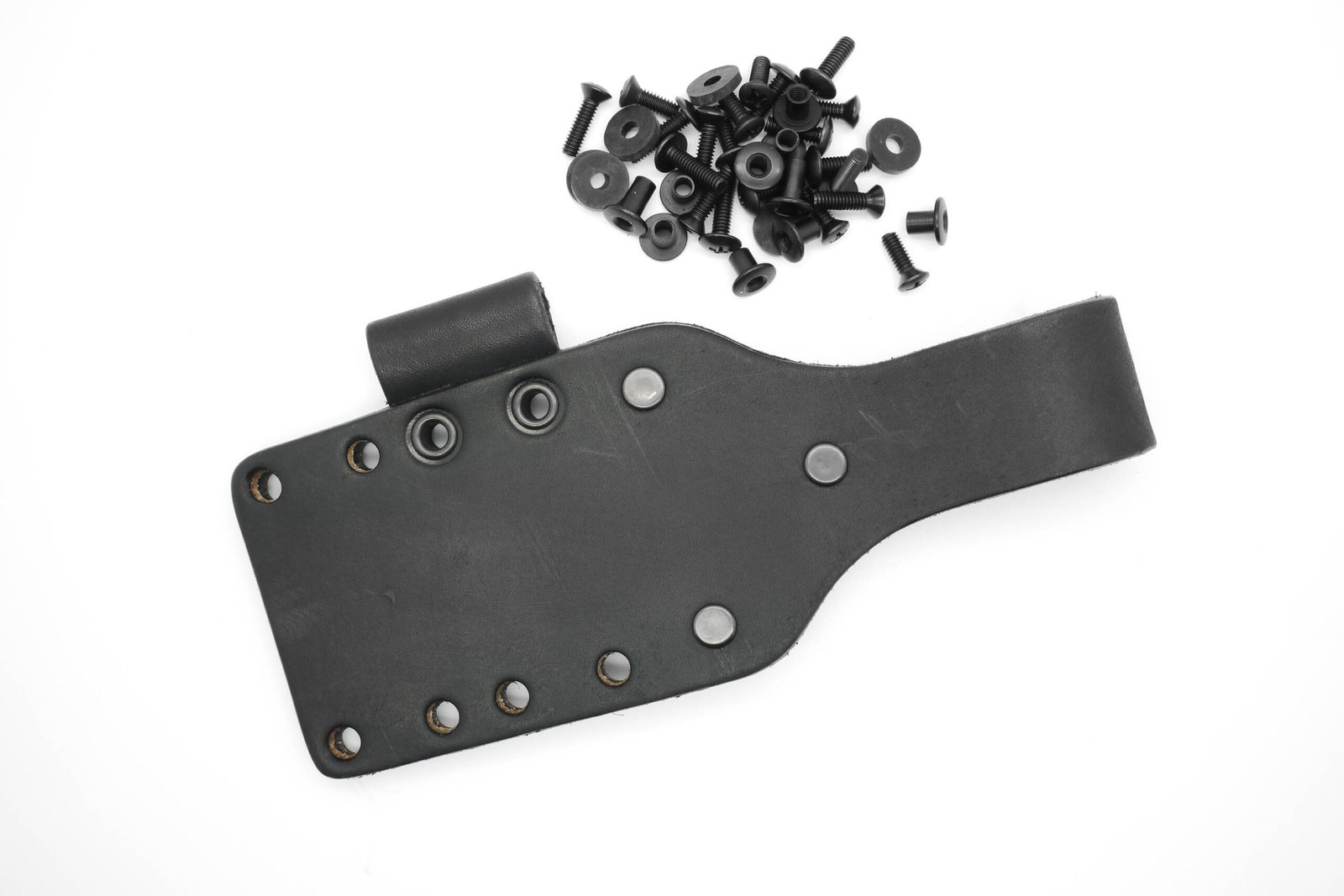 Knife sheath with leather and a ferro rod holder